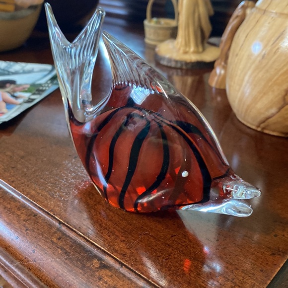 Brown and Black Glass Art Glass Tropical Fish Paperweight - Picture 3 of 3